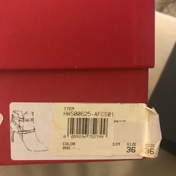 Valentino rockstud Napa leather 65mm ankle boot - Picture 7 of 7